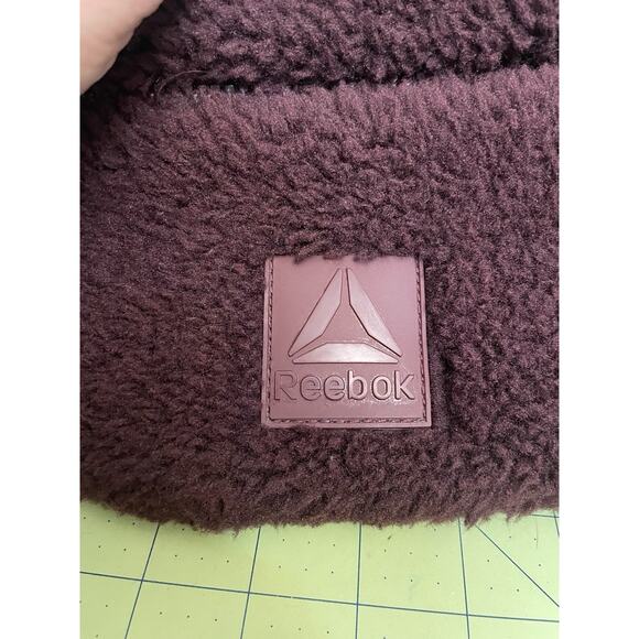 Reebok Commander Maroon Sherpa Fanny Pack Adjustable Waist - Picture 5 of 12